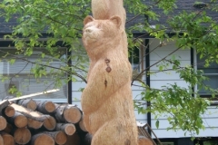 1_Mother-and-cub